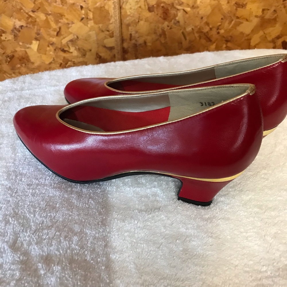Shoes - Picture 7 of 7